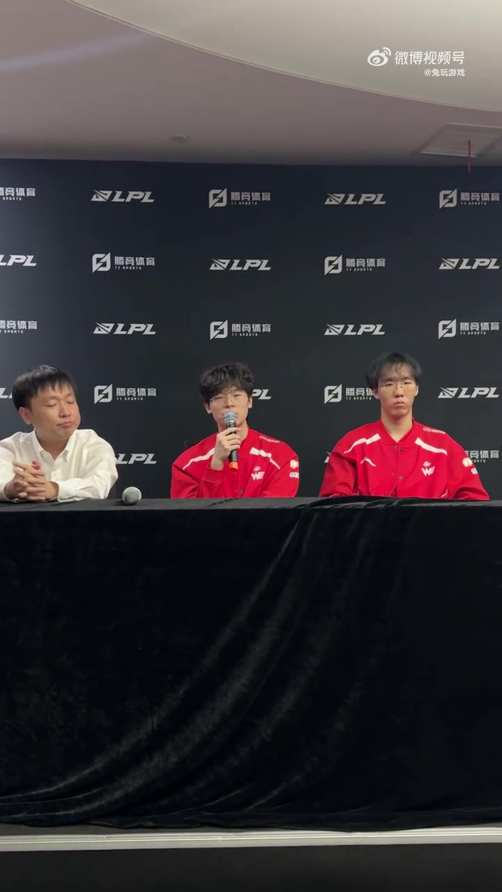 金年会金字招牌信誉至上Taeyoon：小组赛的三个队伍下路实力都比较强，打BLG下路压力很大