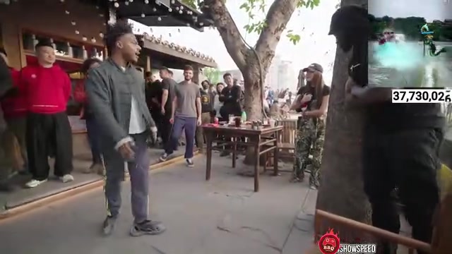 jinnianhui金年会speed和《功夫梦》演员王振威即兴表演 扮演流氓被暴揍：鼻涕都摔出来了