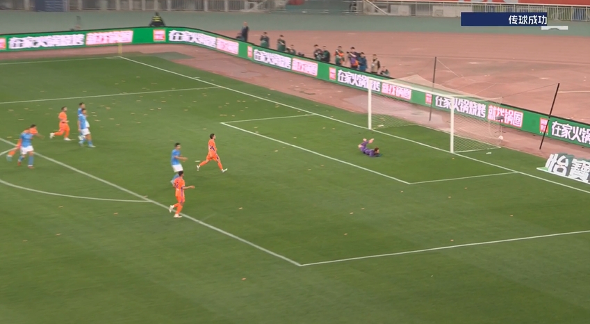 金年会金字招牌信誉至上半场-李源一任意球破门三外援传射建功 泰山暂4-0新鹏城