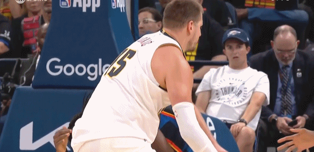 金年会体育🔥美球迷热议约基奇肘击：假摔王输不起 不过多特也是罪有应得